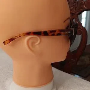 FRYE AND CO. | Accessories | Frye Oval Sunglasses Style Dg92  display picture 3